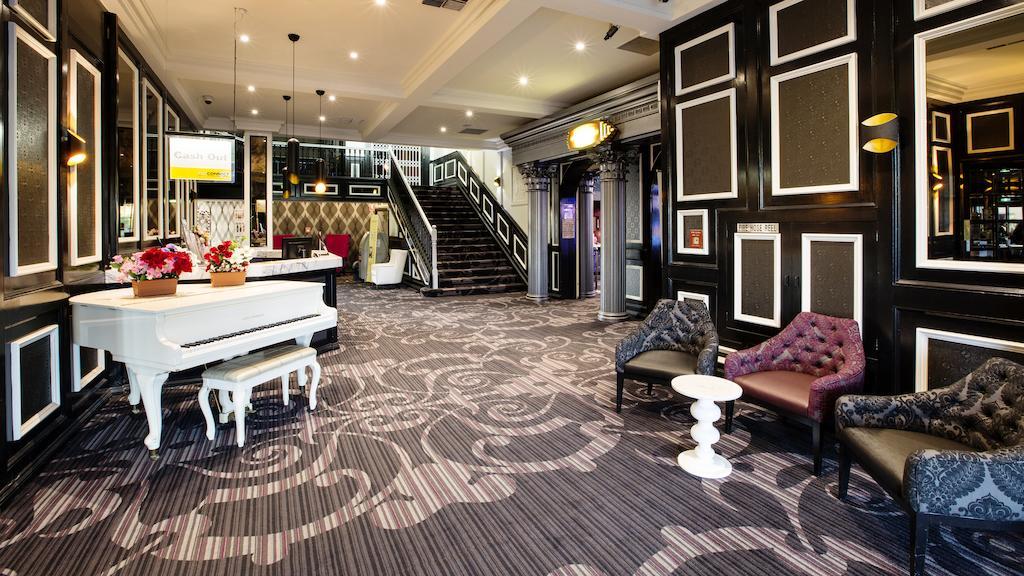 Nightcap At Skyways Hotel Melbourne Exterior photo